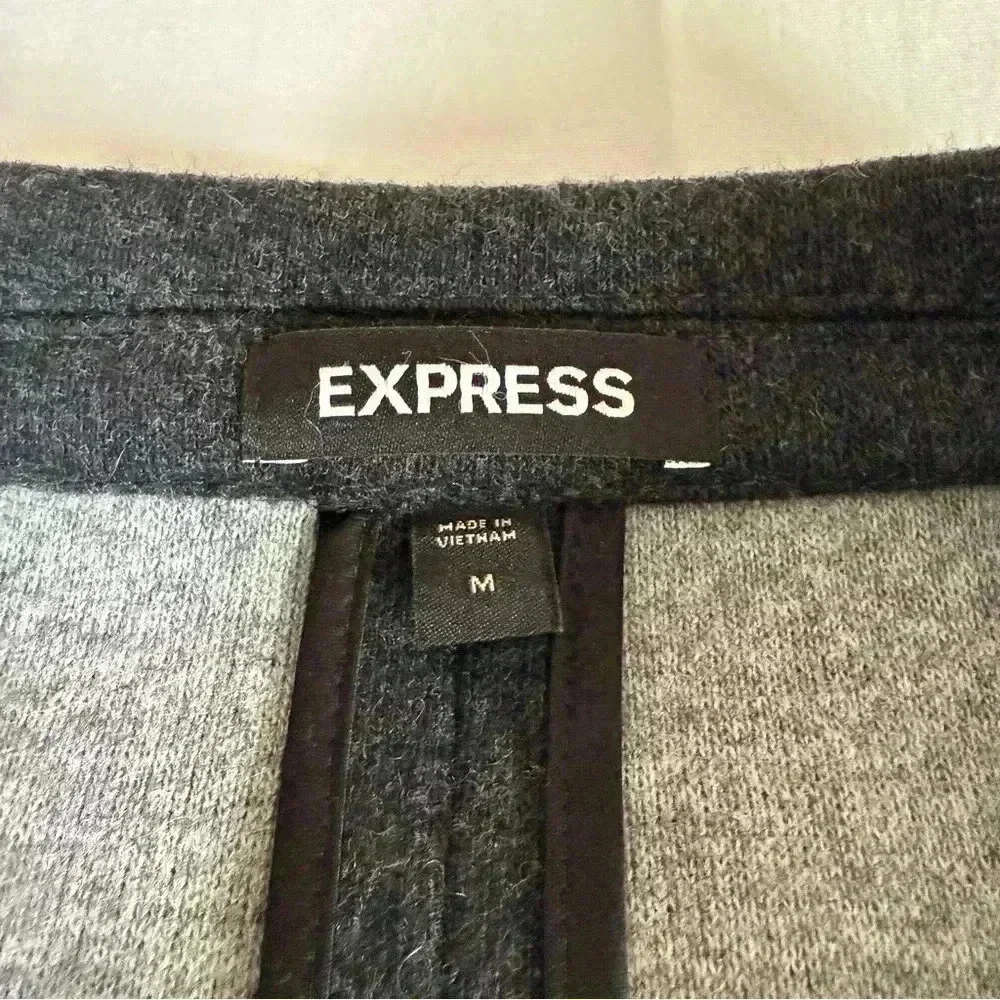 NWOT Express Men’s Slim Blazer Jacket Wool Blend Size Medium Casual Business - Picture 2 of 9